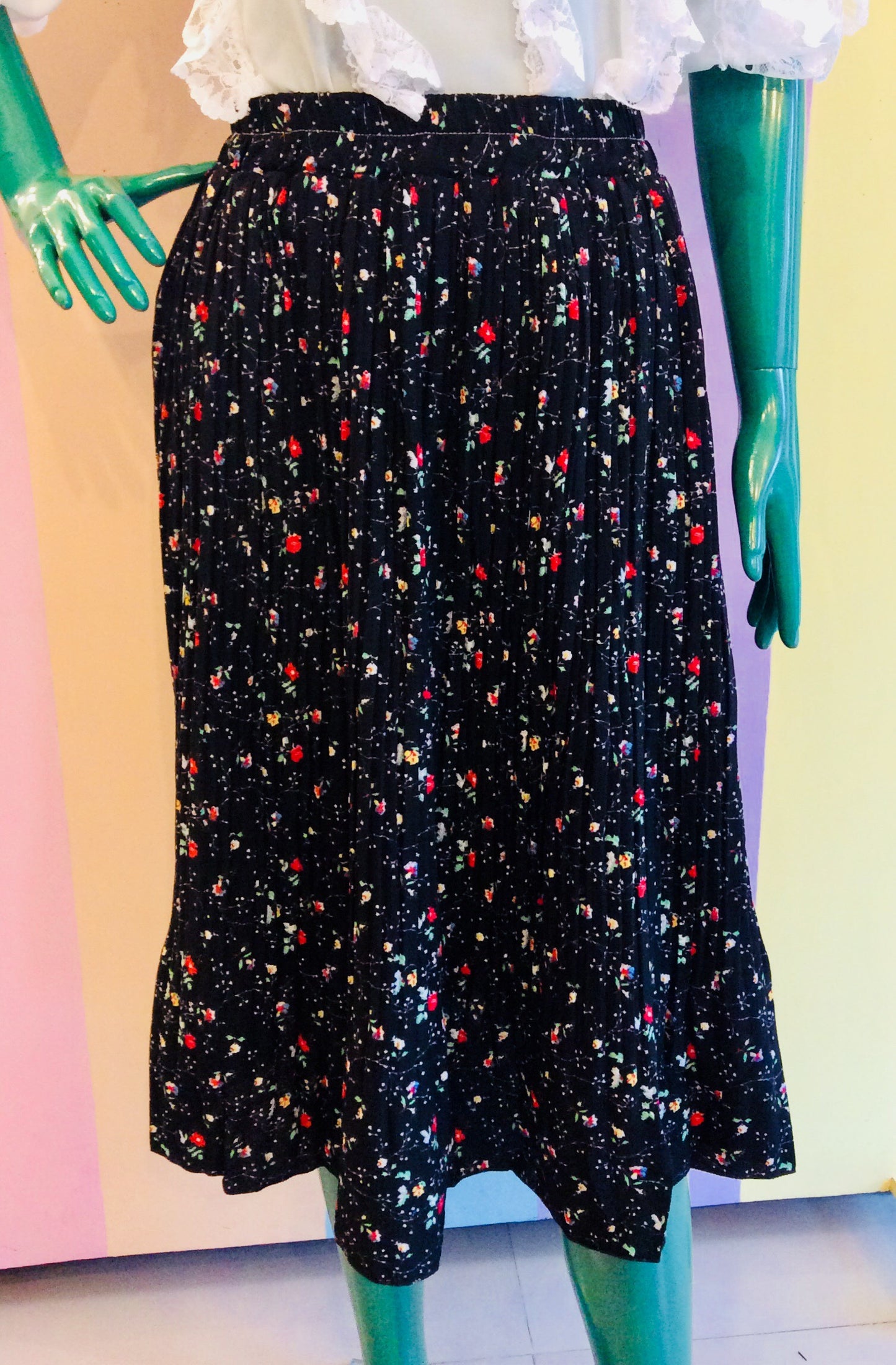 Blossoms Pleated Midi Skirt w/ Elastic Waist