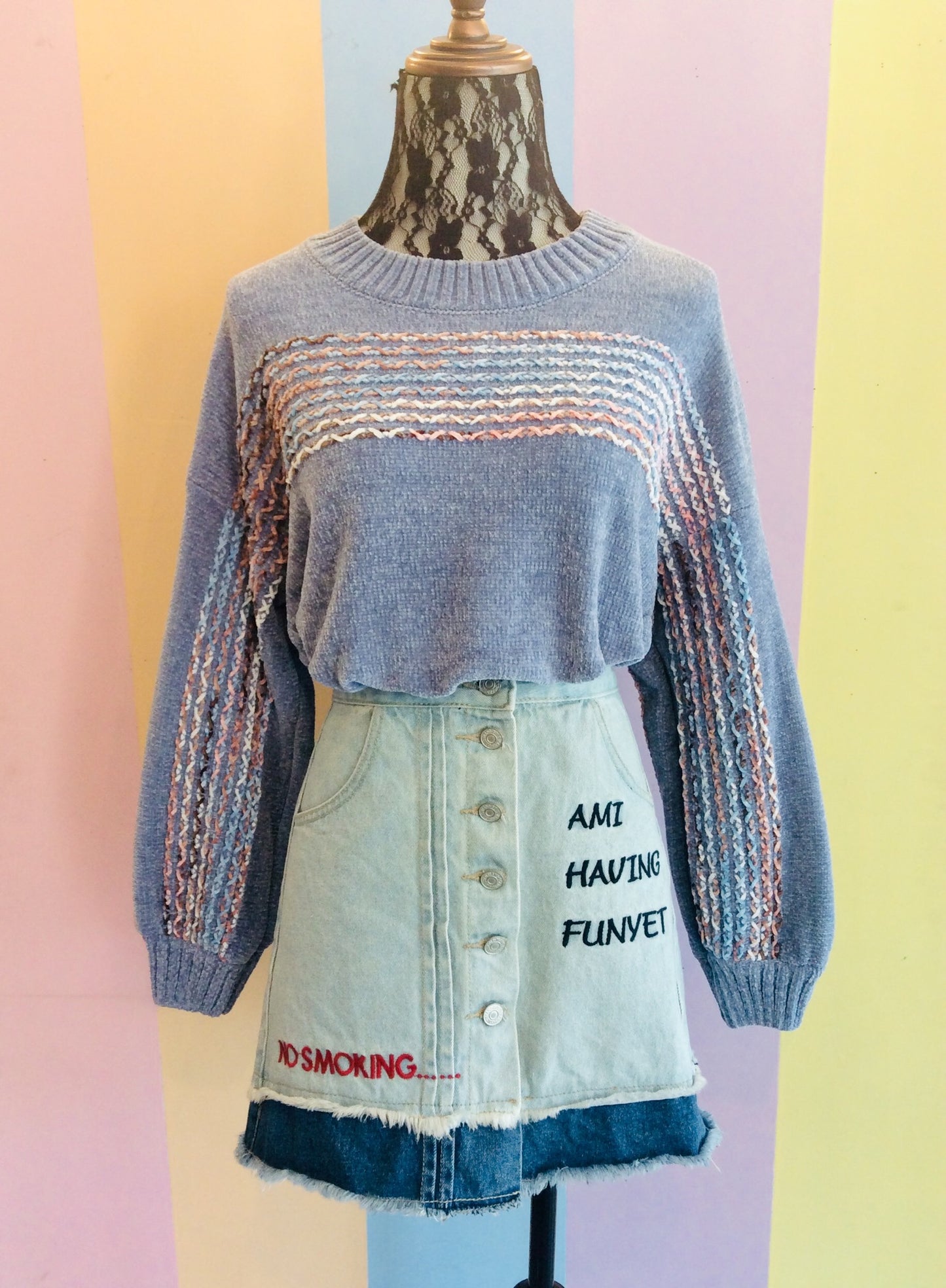 Plain & Colorful Stitches Sweater in Round Neck