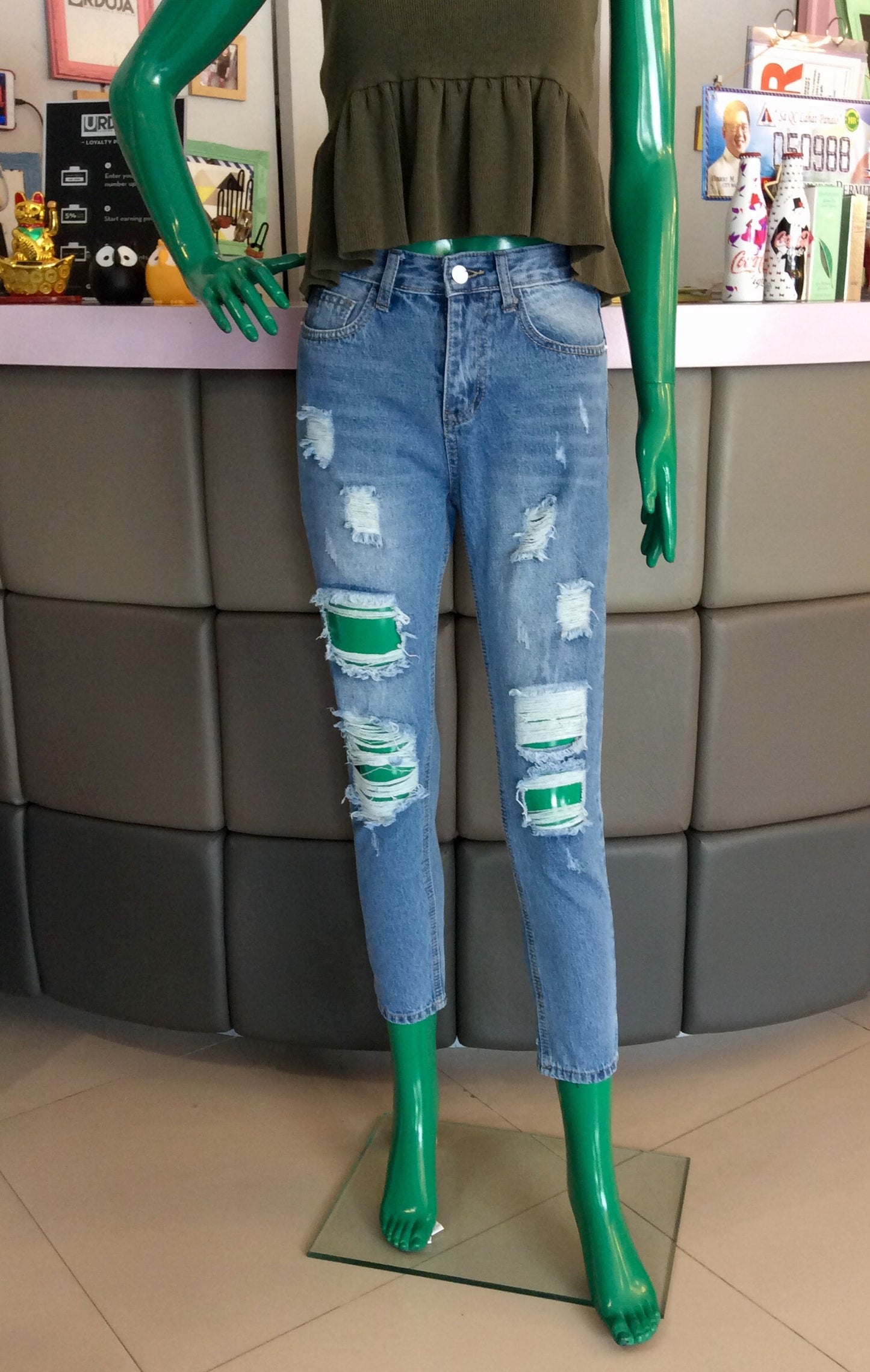 Light Washed Skinny Ripped Jeans