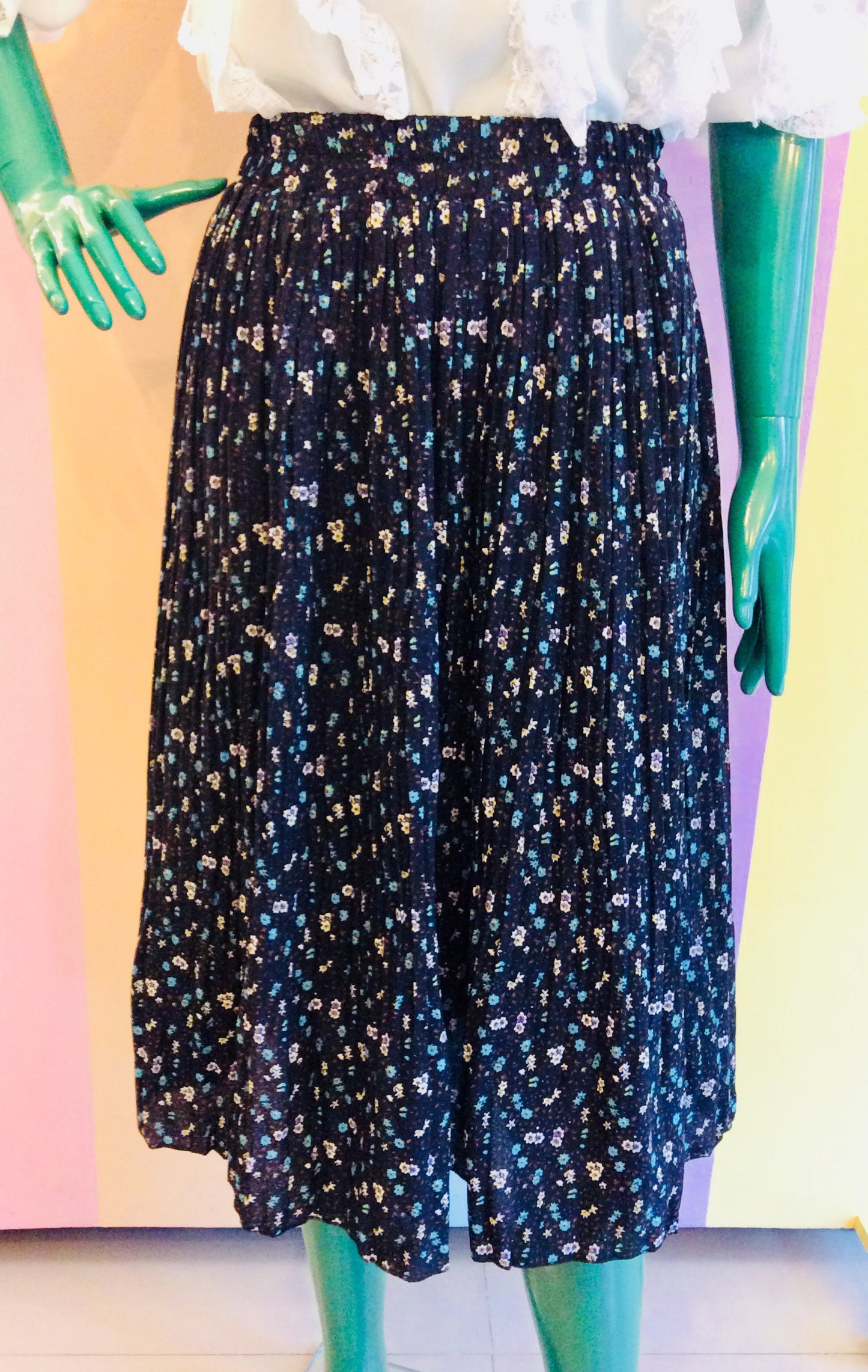 Blossoms Pleated Midi Skirt w/ Elastic Waist