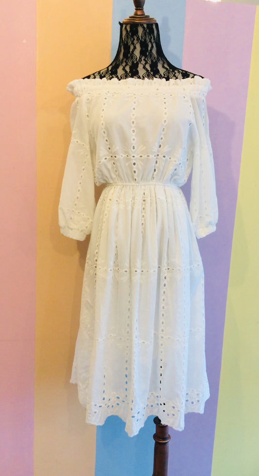 Summer Sabrina w/ Embroiders Midi Dress