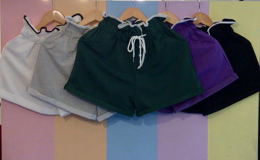Sporty Shorts w/ Button, Strings & Lining '22