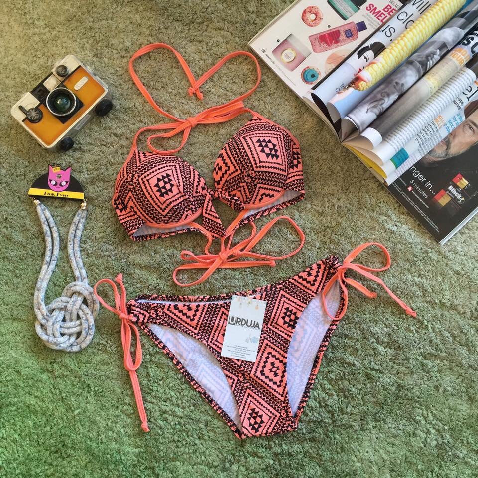 2-Piece swimsuits